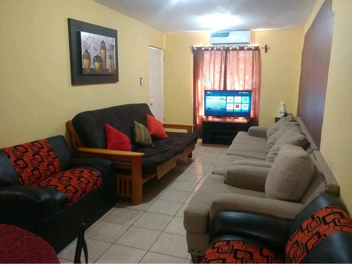Casa Vicky Alojamiento Para Vacaciones Y Tramites Consulares ซิวดัด ฮัวเรซ ภายนอก รูปภาพ